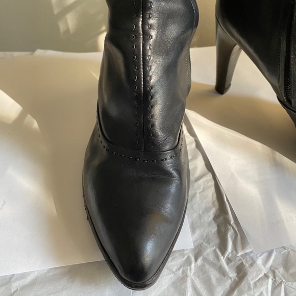 Louis Vuitton black leather zipper knee high boots heels 37.5 silver buckle 7.5 - Picture 6 of 15